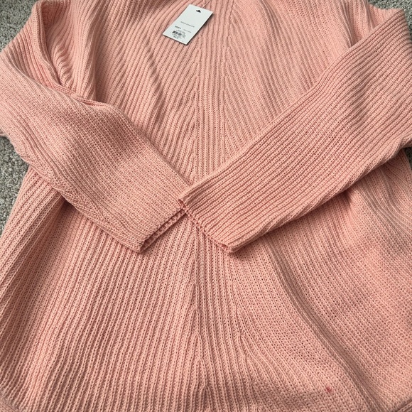 NWT Apt. 9 Women's Soft Pink Crewneck Sweater - Picture 2 of 4